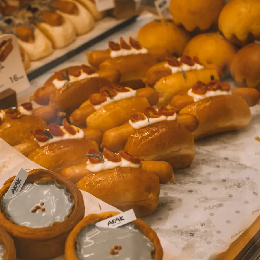 Bánh nên thử khi ghé tiệm