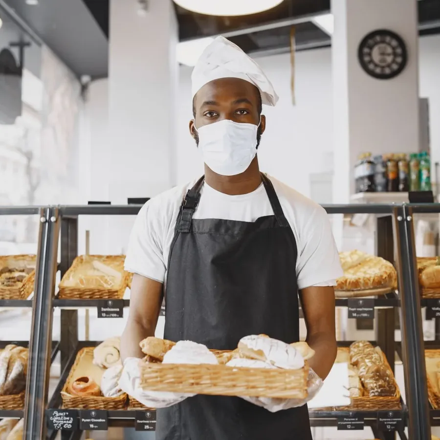 Khay bánh mì mới ra lò